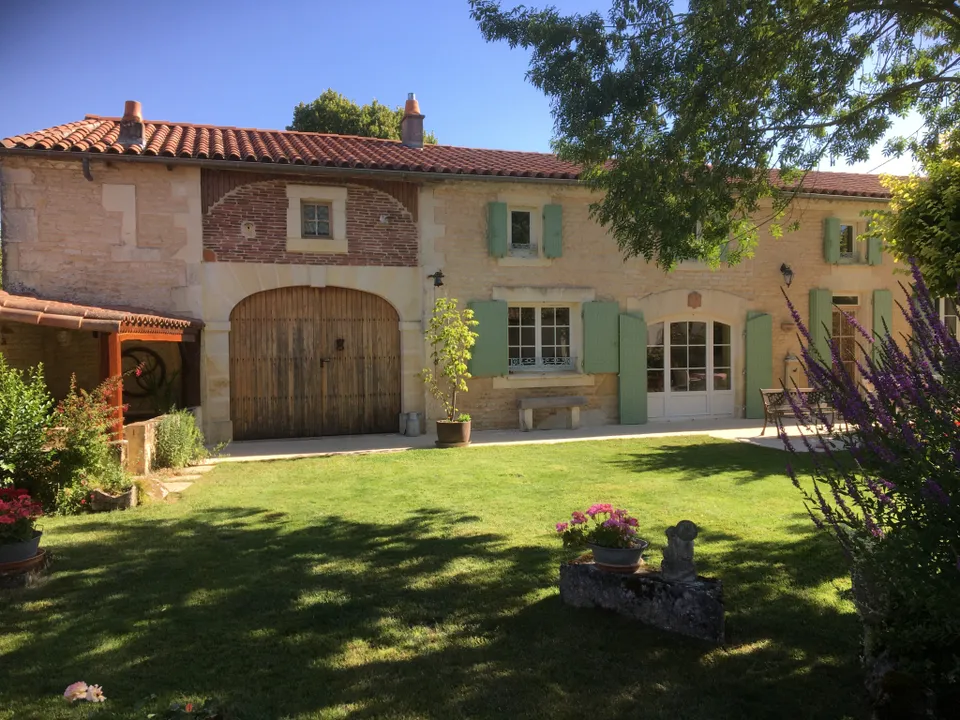 Landsbyhus i Aumagne, Charente-Maritime - foto 2