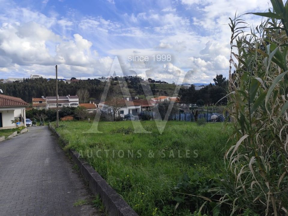 Helårsgrund i Parceiros e Azoia, Leiria - foto 2