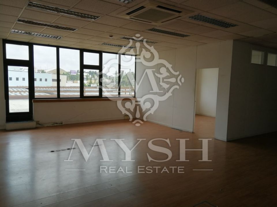 Commercial property in Amadora, Lisbon - photo 1