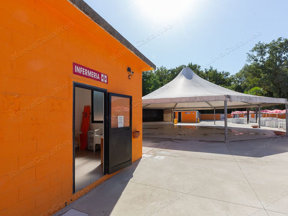 Propiedad comercial en Limbiate, Monza and Brianza - foto 4