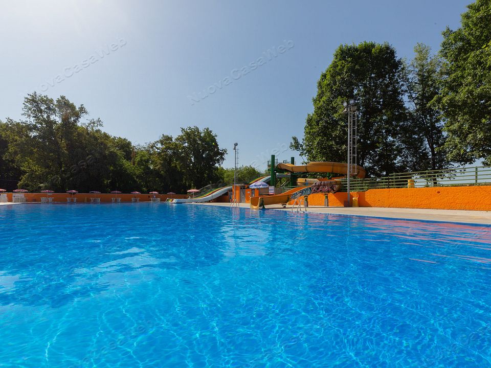 Propiedad comercial en Limbiate, Monza and Brianza - foto 5
