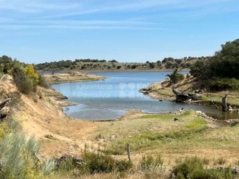 Helårsgrund i Evora, Evora - foto 1