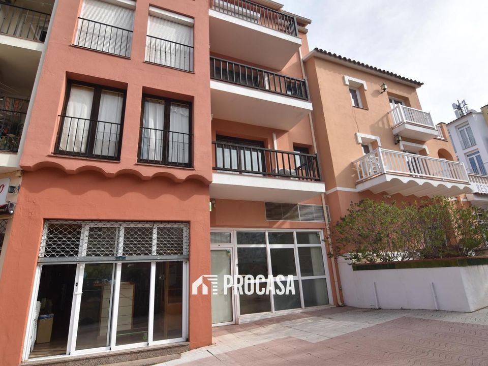 Erhvervsejendom i Empuriabrava, Gerona - foto 1