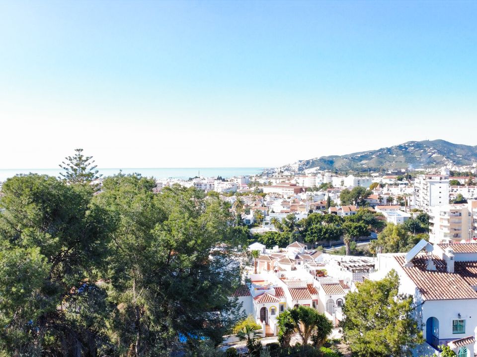 Helårsgrund i Nerja, Malaga - foto 1
