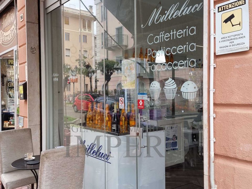 Erhvervsejendom i Bordighera, Imperia - foto 1