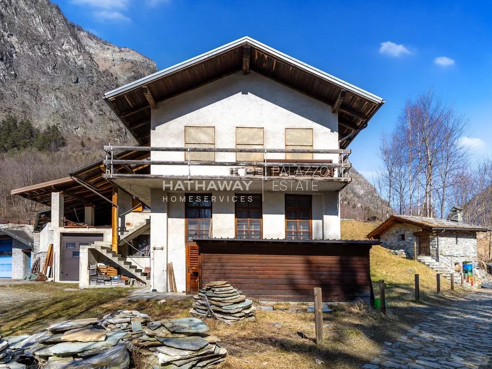 Herregård i Antey-Saint-Andre, Aosta Valley - bilde 1
