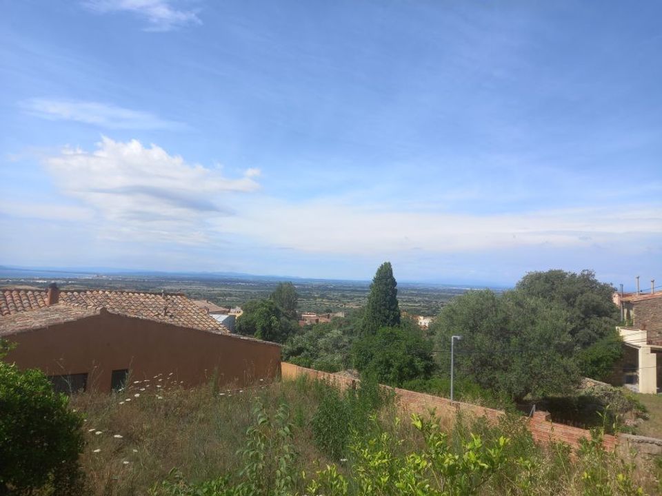 Helårsgrund i Palau-Saverdera, Gerona - foto 1