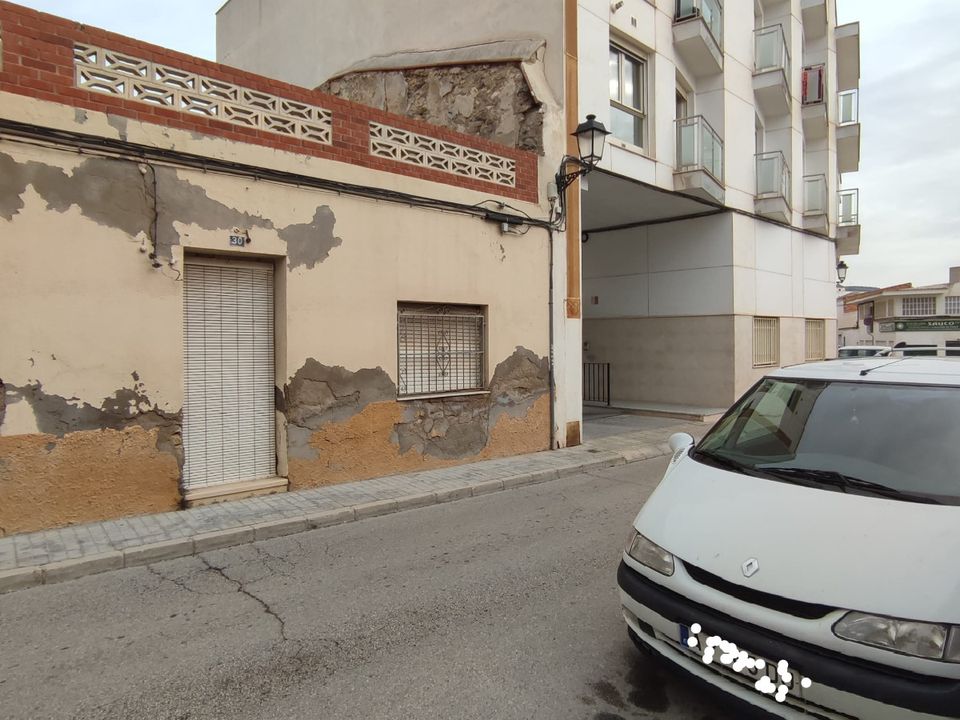 Erhvervsejendom i Sax, Alicante - foto 1