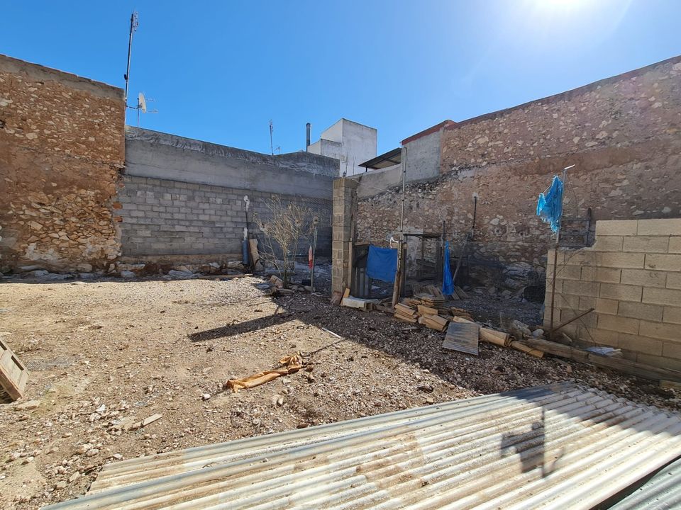 Helårsgrund i Pinoso, Alicante - foto 1
