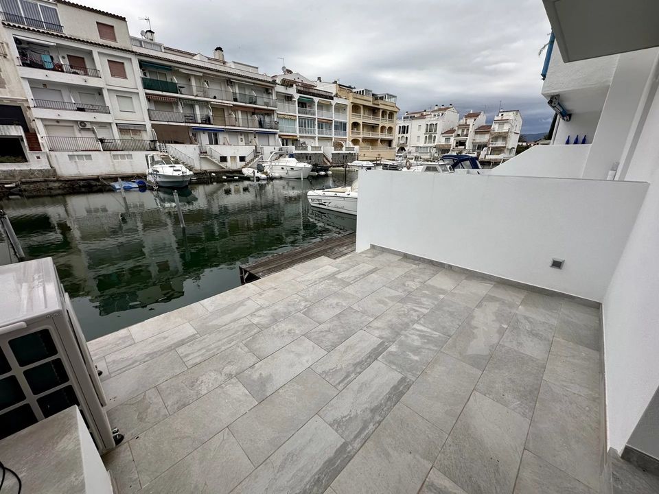 Villa i Empuriabrava, Gerona - foto 1