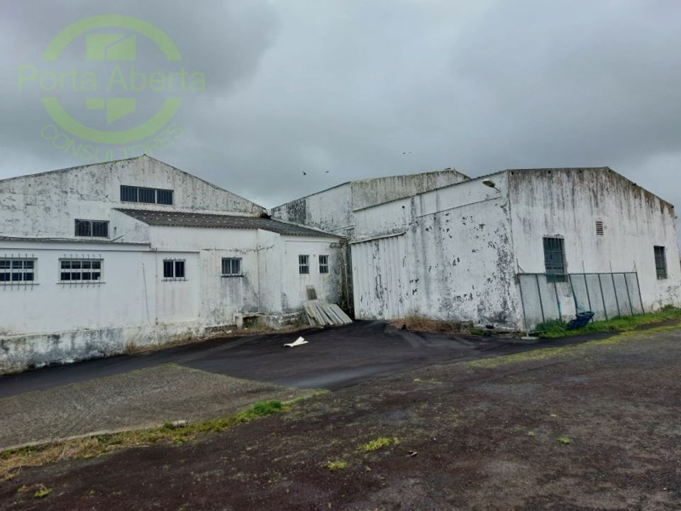 Erhvervsejendom i Vila da Praia da Vitoria, Terceira - foto 2