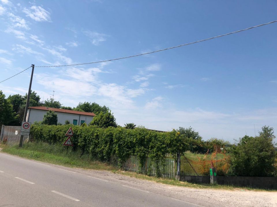 Helårsgrund i Moglia, Mantua - foto 4