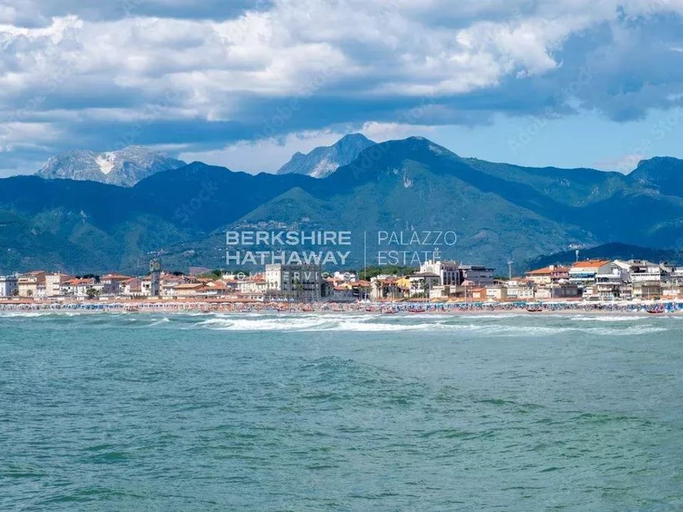 Erhvervsejendom i Viareggio, Lucca - foto 1