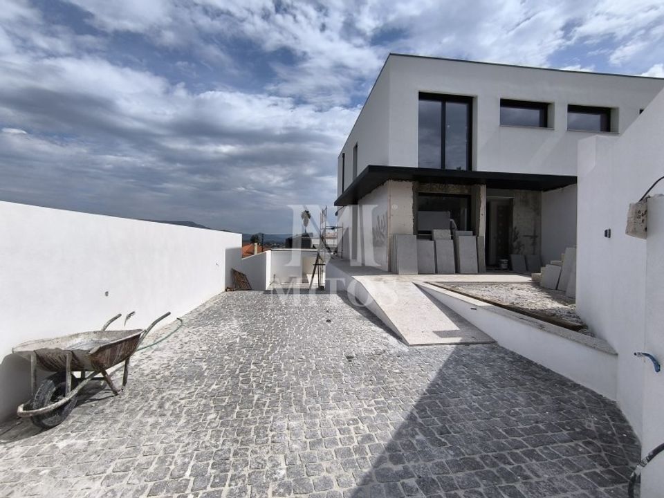 Villa i Viana do Castelo, Viana do Castelo - foto 1