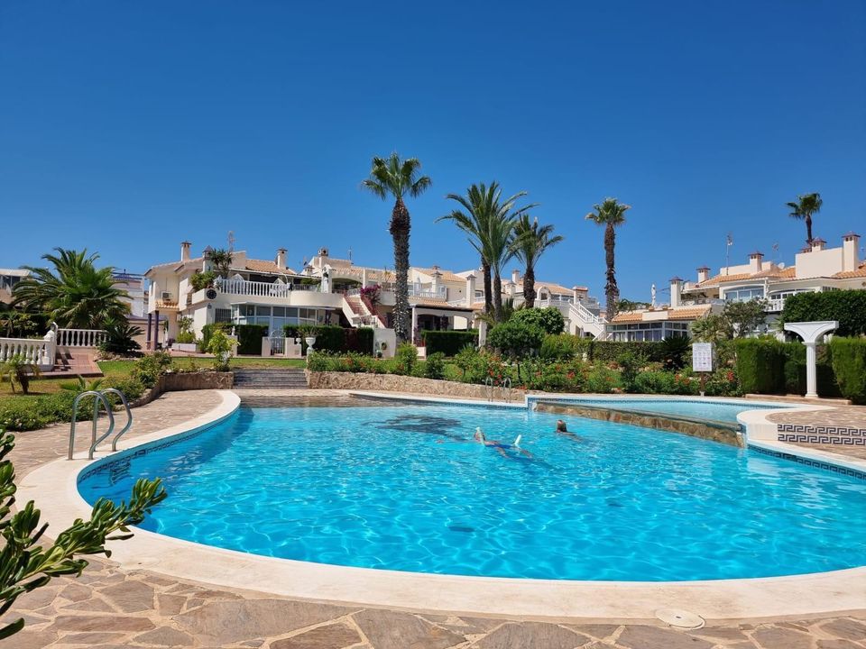 Lejlighed i Torrevieja, Alicante - foto 1