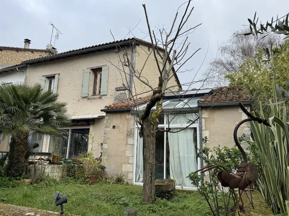 Villa in Berneuil, Charente - photo 1