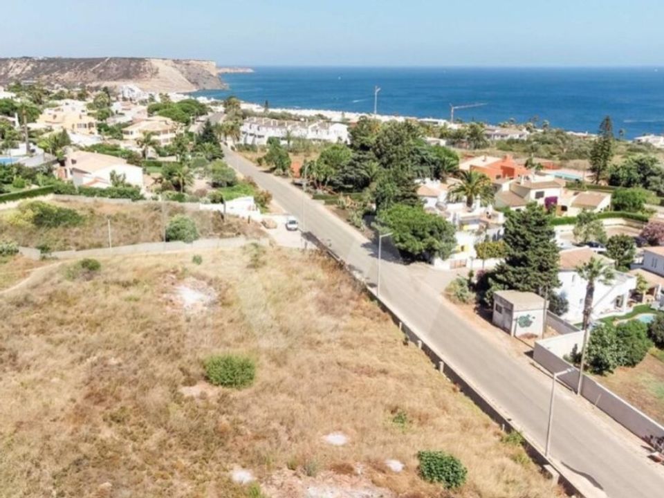 Helårsgrund i Luz, Faro - foto 1