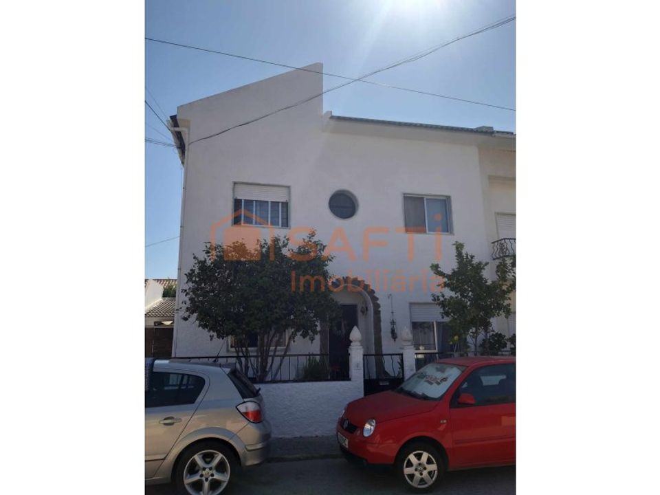 Villa i Vila Nova da Barquinha, Santarem - foto 1