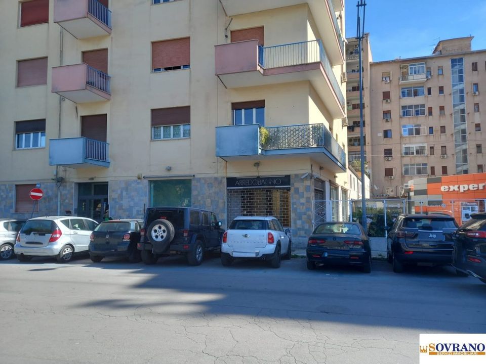 Erhvervsejendom i Palermo, Palermo - foto 1