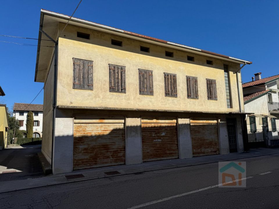 Erhvervsejendom i Ruda, Udine - foto 1