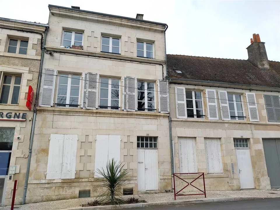 Lejlighed i Saint-Savin, Vienne - foto 1