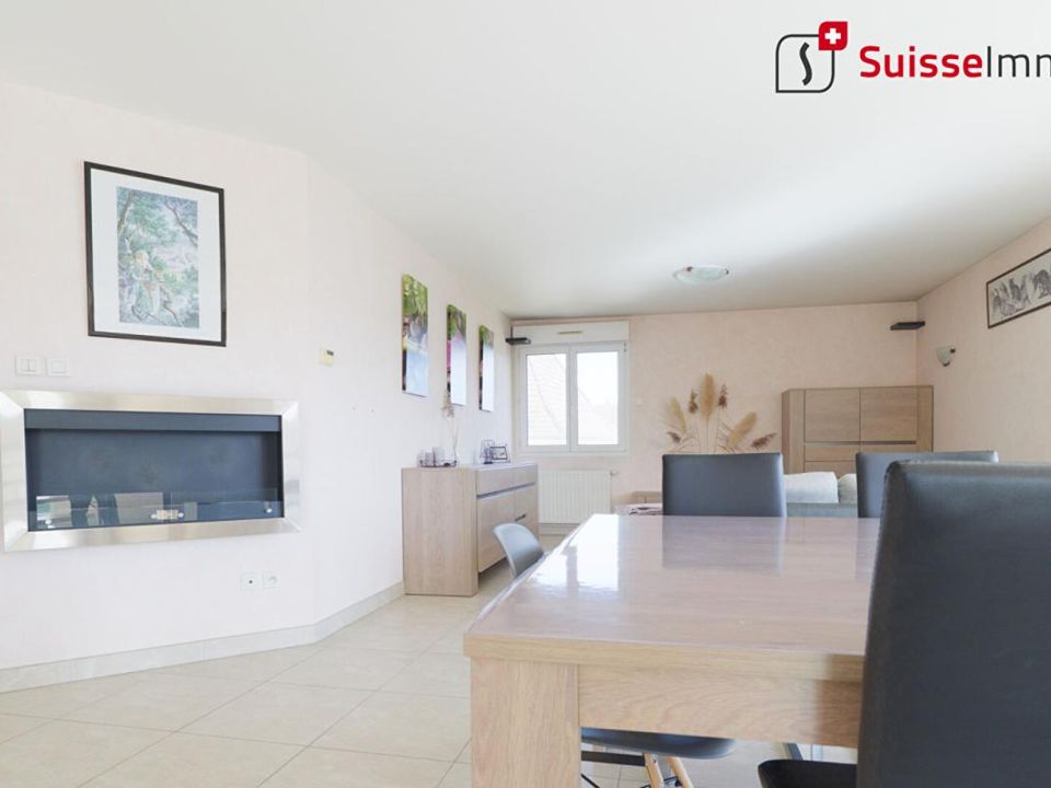 Duplex i Étupes, Doubs - foto 1