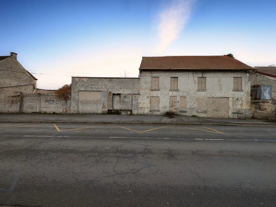 Villa in La Ferté-sous-Jouarre, Seine-et-Marne - foto 1