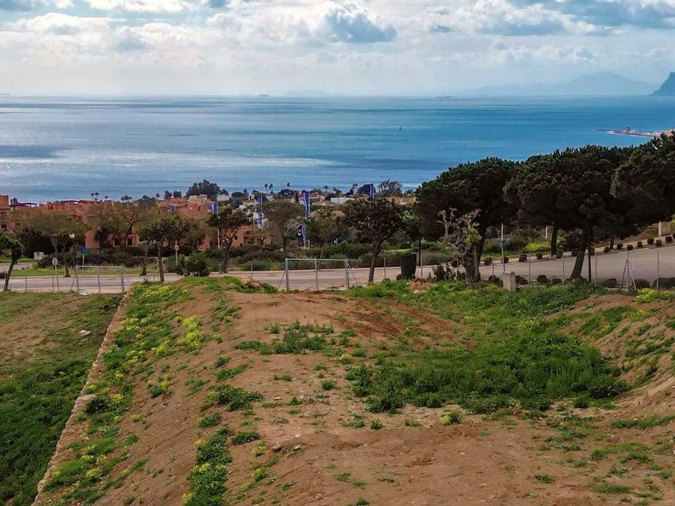 Helårsgrund i Manilva, Malaga - foto 2