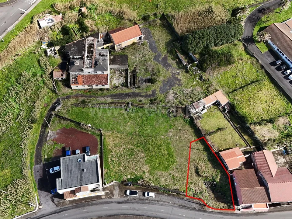 Helårsgrund i Horta, Faial - foto 2