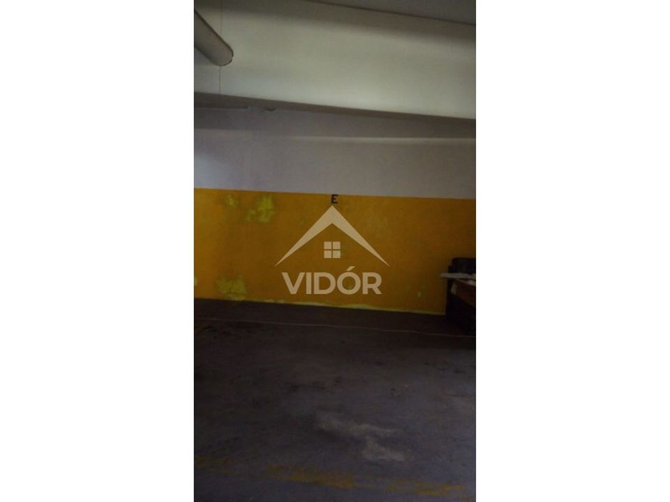 Garage i Fanzeres, Porto - foto 4