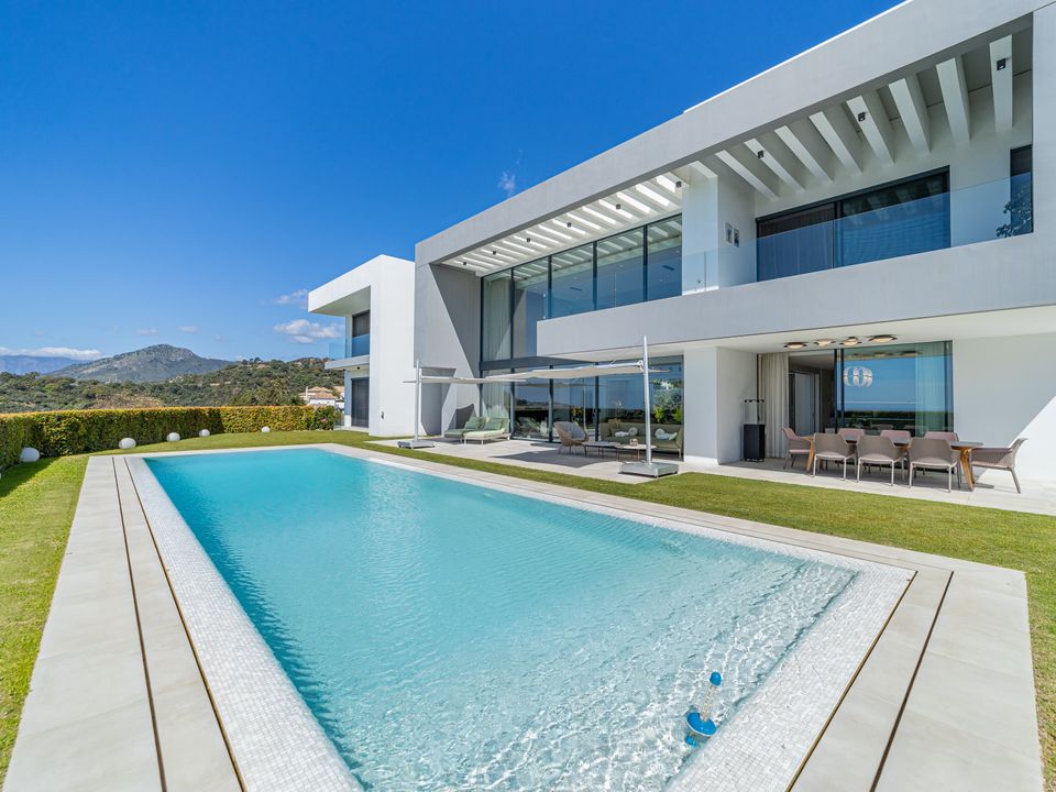 Villa in Los Arqueros, Malaga - foto 1