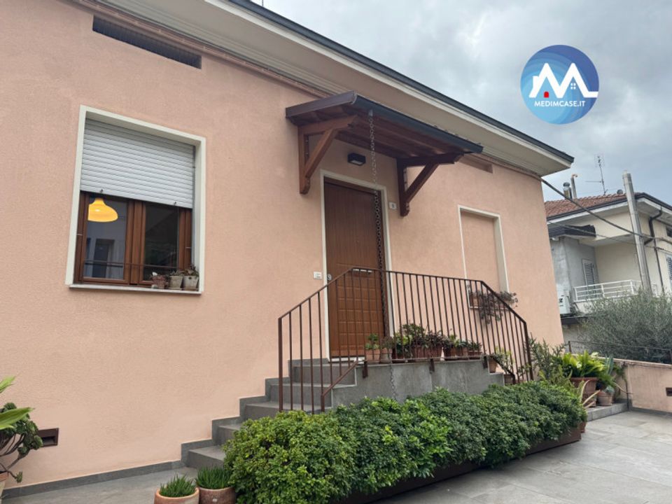 Villa i Vallefoglia, Pesaro and Urbino - foto 1