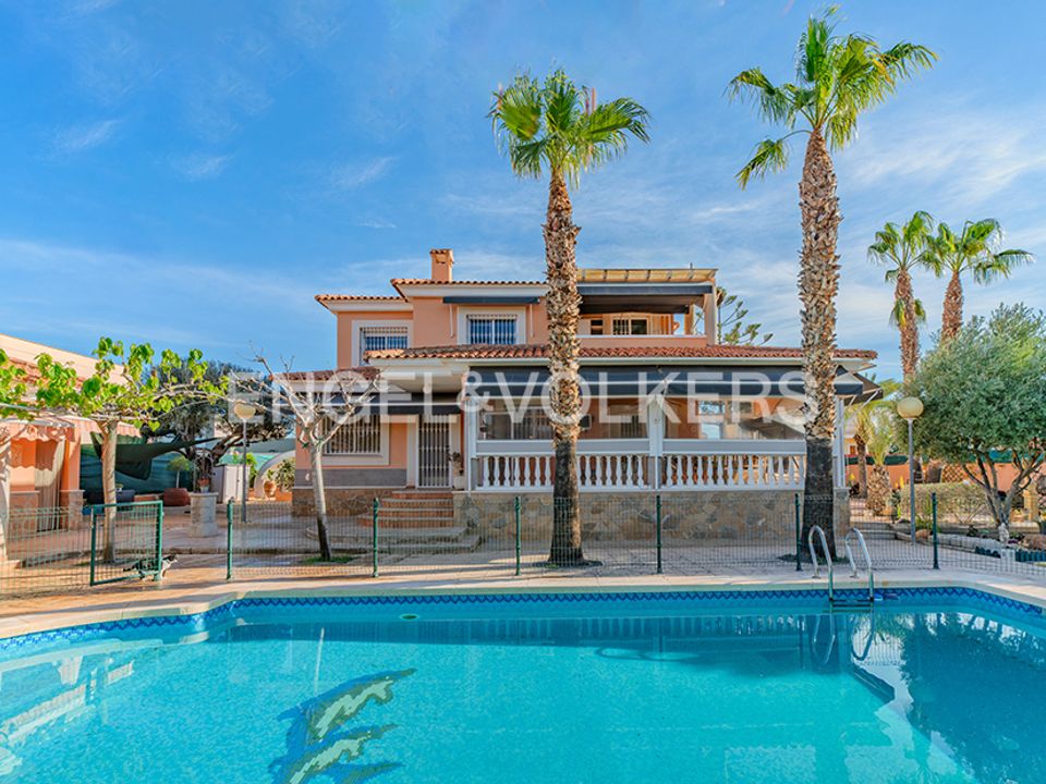 Villa a San Vicente Del Raspeig, Alicante - foto 1