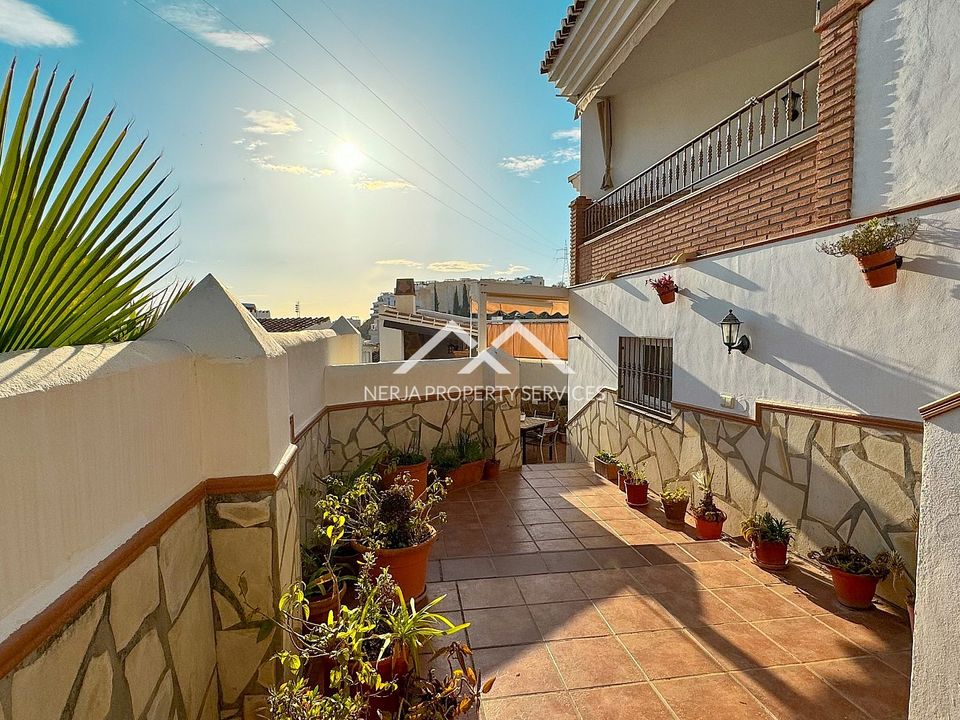 Villa i Nerja, Malaga - foto 2
