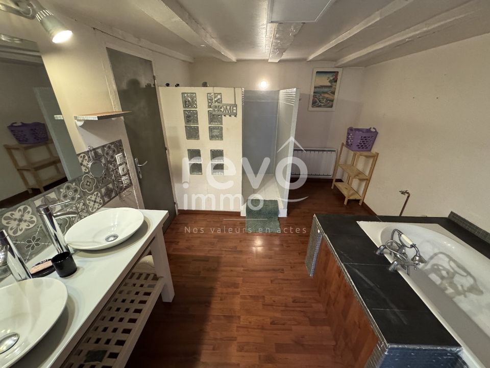 Villa in Bazouges-sur-le-Loir, Sarthe - photo 3