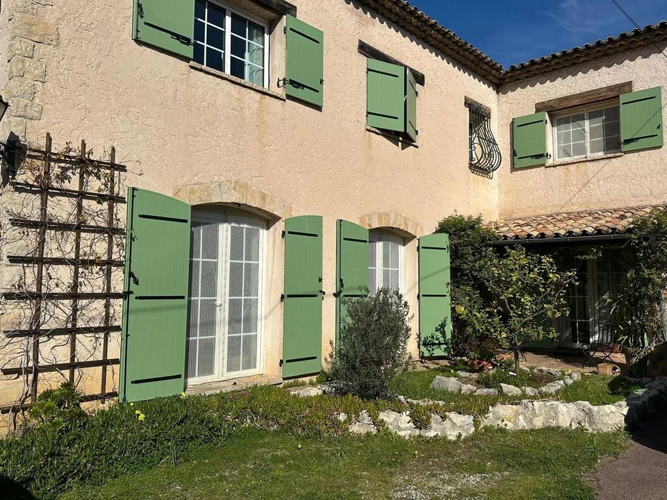 Villa a Cagnes-sur-Mer, Alpes-Maritimes - foto 1