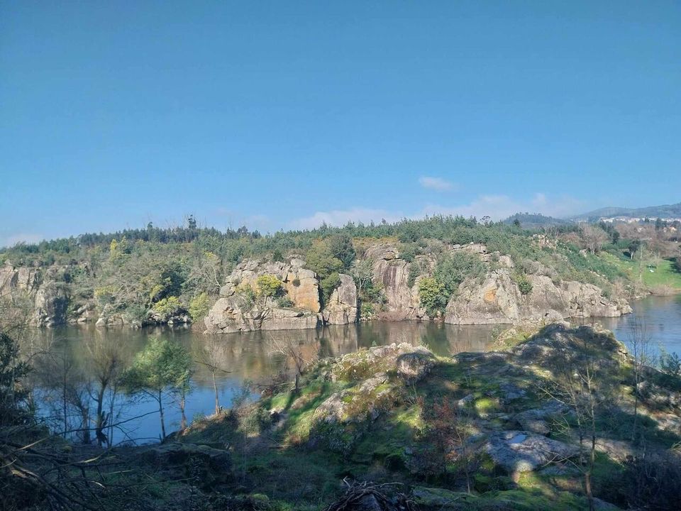 Helårsgrund i Bela, Viana do Castelo - foto 1