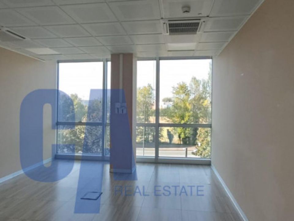 Erhvervsejendom i San Donato Milanese, Milan - foto 3