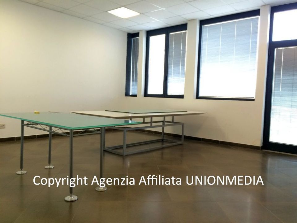 Erhvervsejendom i Sarzana, La Spezia - foto 1