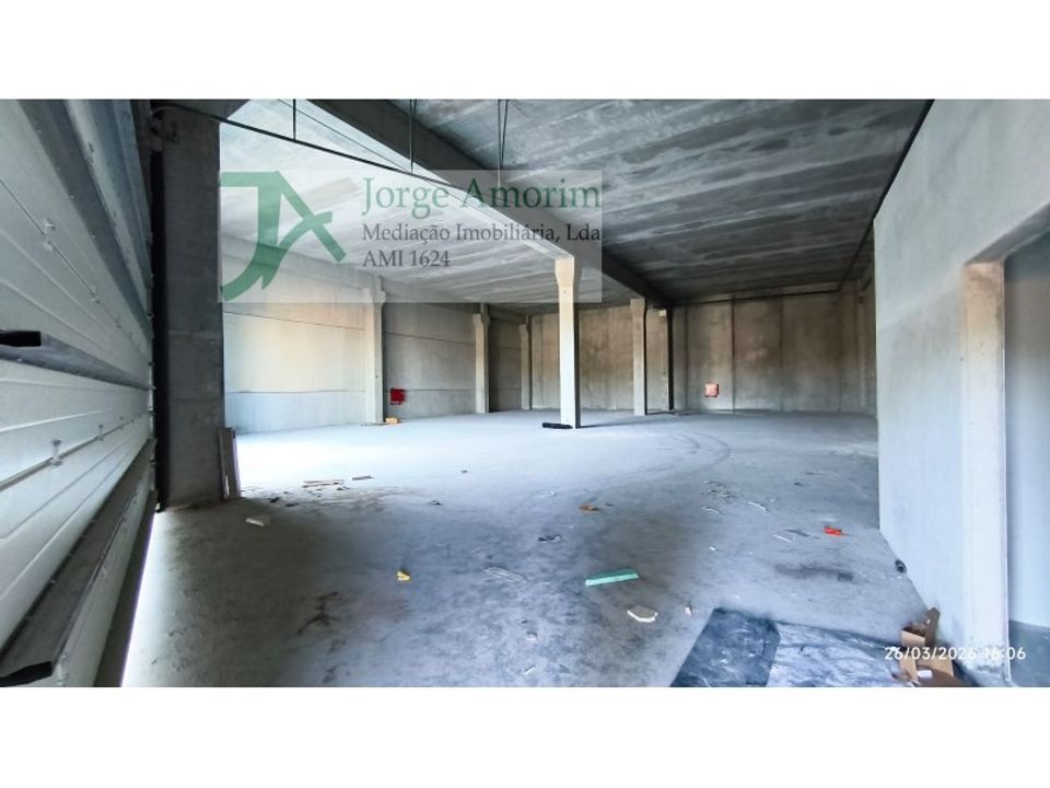 L'establiment comercial a Grijo, Porto - foto 3