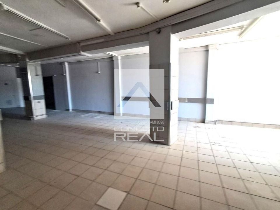 L'establiment comercial a Gondomar, Porto - foto 5