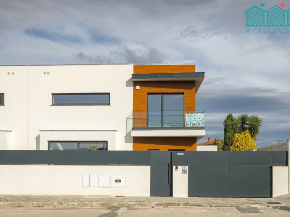 Haus in Aveiro, Aveiro - Foto 1