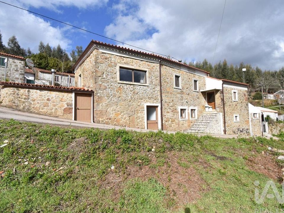 Dorpshuis in Penela, Coimbra - foto 1