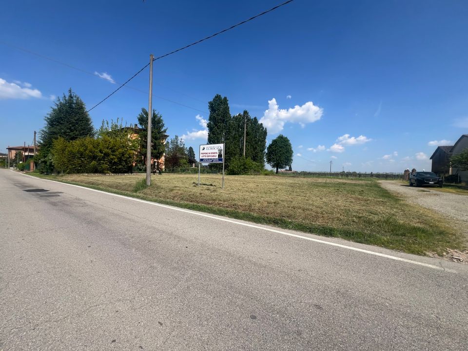 Helårsgrund i Castelfranco Emilia, Modena - foto 3