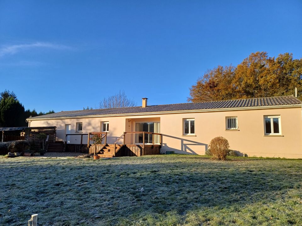 Villa i Benest, Charente - bilde 1
