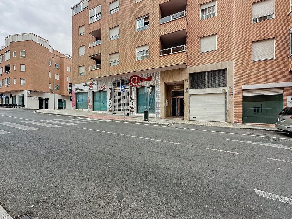Garage i Almeria, Almeria - foto 1
