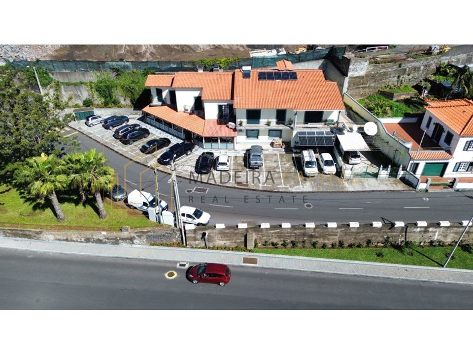 Erhvervsejendom i Caniço, Madeira - foto 1