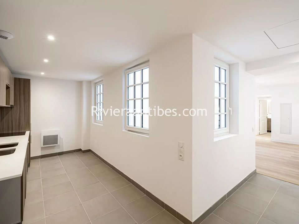 Lejlighed i Antibes, Alpes-Maritimes - foto 1