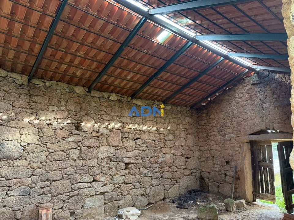 Helårsgrund i Escalos de Cima e Lousa, Castelo Branco - foto 2