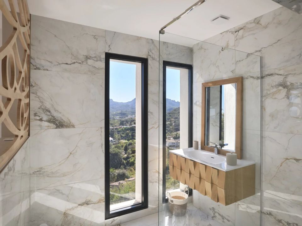 Villa i Mandelieu-la-Napoule, Alpes-Maritimes - bilde 2